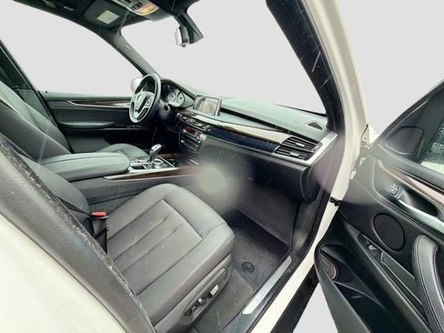 Used 2018 BMW X5 xDrive35i w/ M Sport Package image 28