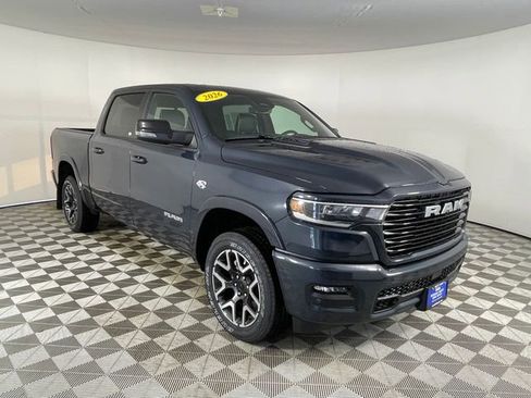 New 2026 RAM 1500 Laramie w/ Sport Appearance Package AWD/4WD image 7