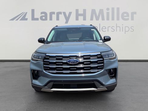 New 2026 Ford Explorer Active w/ Active Comfort Package AWD/4WD image 8