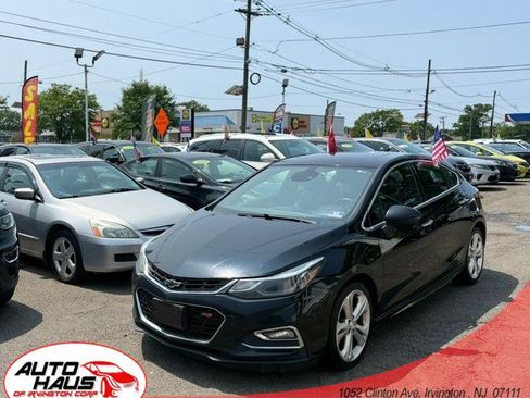 Used 2017 Chevrolet Cruze Premier FWD image 1