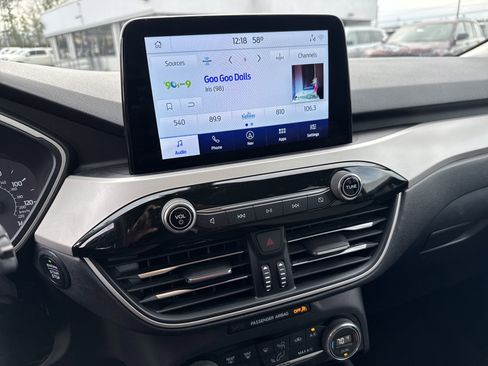 Used 2021 Ford Escape SE w/ Convenience Package image 34