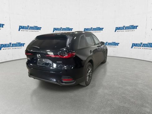 Used 2025 MAZDA CX-70 3.3 Turbo w/ Preferred Package AWD/4WD image 8