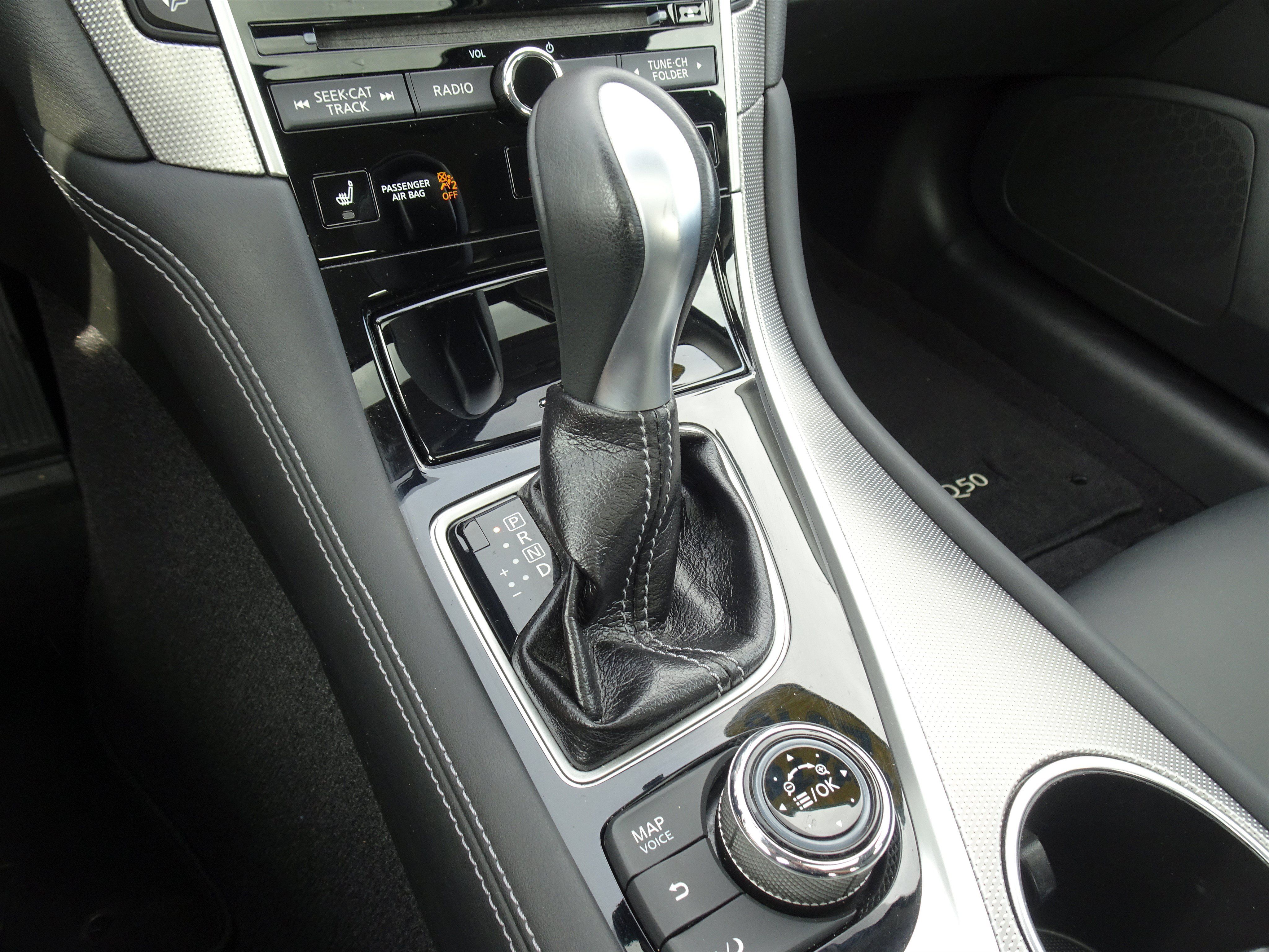 Used 2016 INFINITI Q50 Premium w/ 2.0T Premium Plus Package AWD/4WD image 12