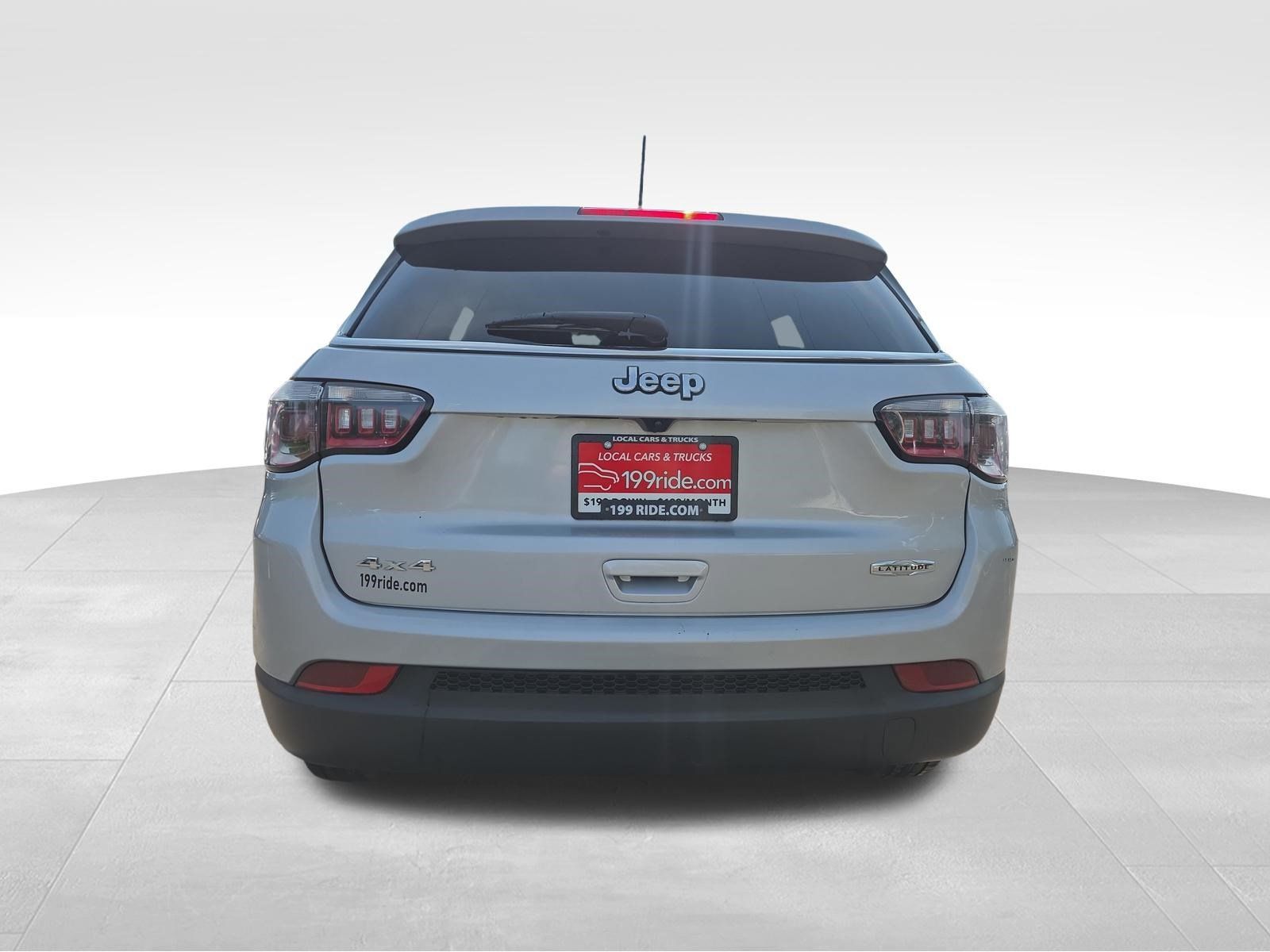 Used 2024 Jeep Compass Latitude AWD/4WD image 6