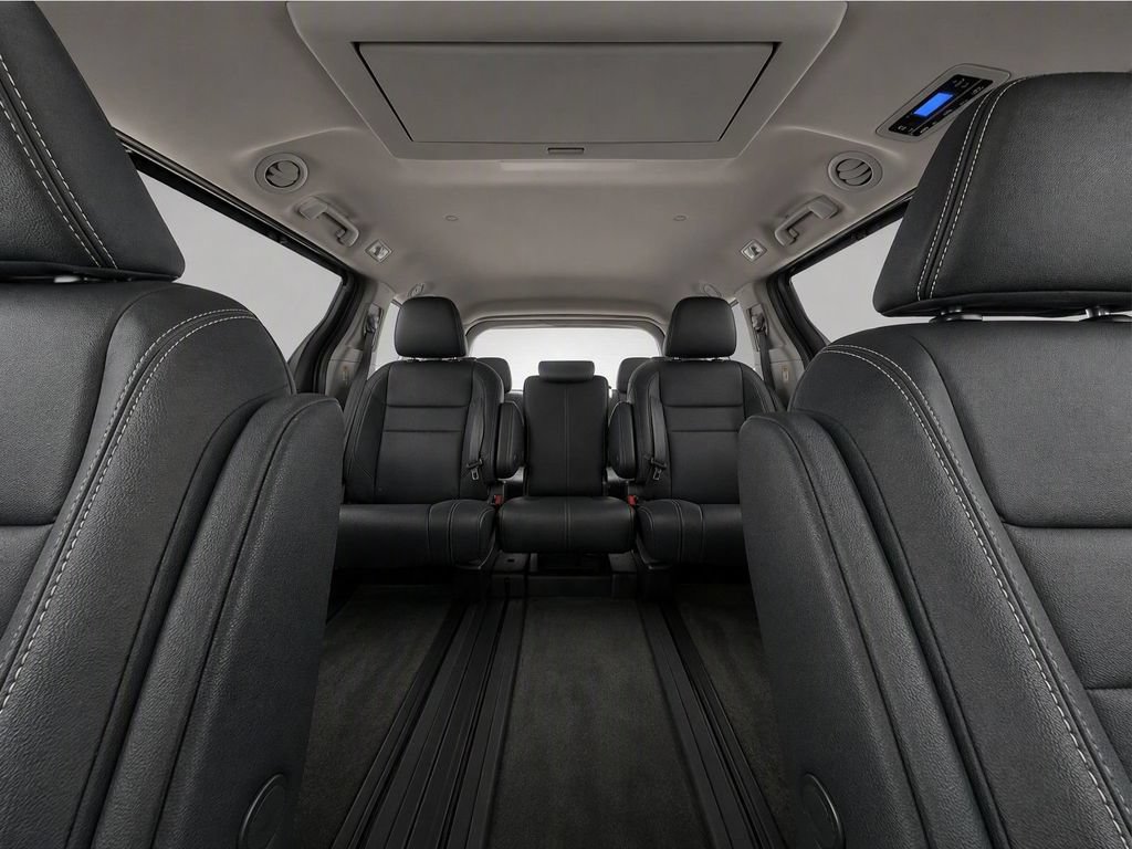 Used 2018 Toyota Sienna SE Premium FWD image 18