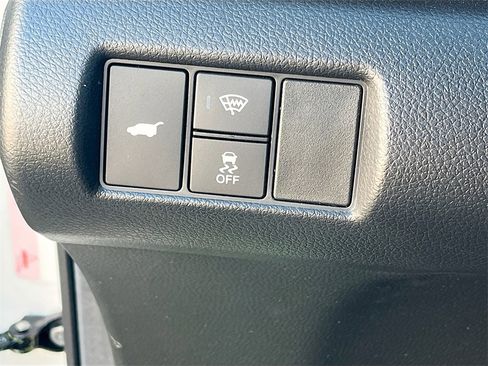 Used 2025 Honda Pilot Black Edition image 10