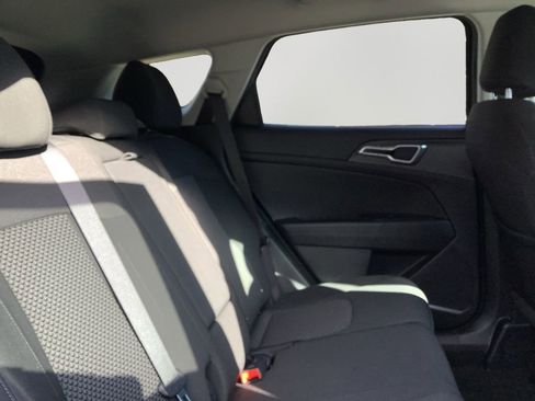 Used 2024 Kia Sportage LX image 13