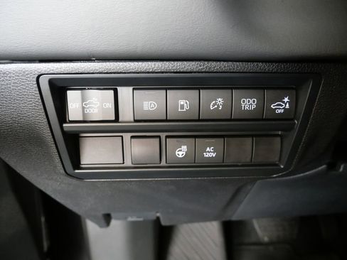 Used 2024 Toyota Tundra Platinum AWD/4WD image 14