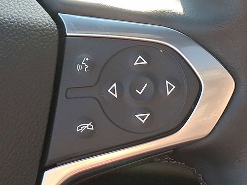 Used 2023 Chevrolet Traverse Premier w/ Redline Edition image 23