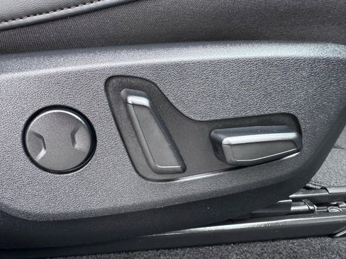 Used 2022 Kia EV6 Wind w/ Wind Technology Package image 28