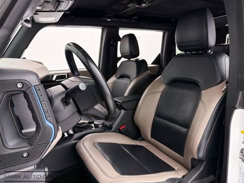 Used 2024 Ford Bronco Wildtrak image 17