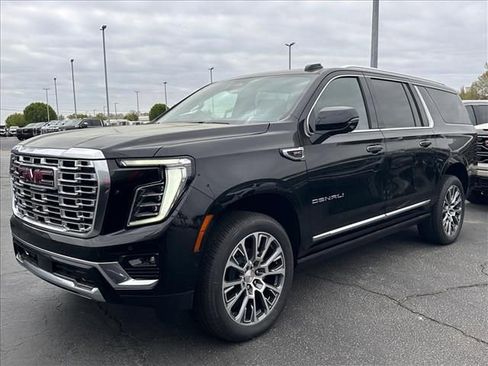 New 2026 GMC Yukon XL Denali w/ Denali Reserve Package AWD/4WD image 5