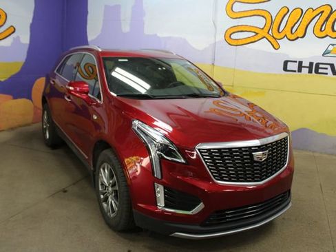 Used 2021 Cadillac XT5 Premium Luxury AWD/4WD image 3