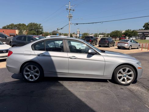 Used 2013 BMW 335i xDrive Sedan AWD/4WD image 6