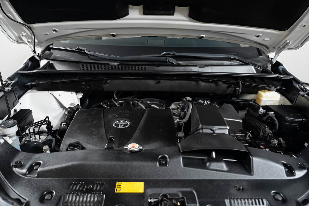 Used 2018 Toyota Highlander Limited AWD/4WD image 38