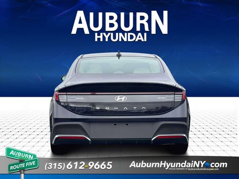 New 2026 Hyundai Sonata SE FWD image 6