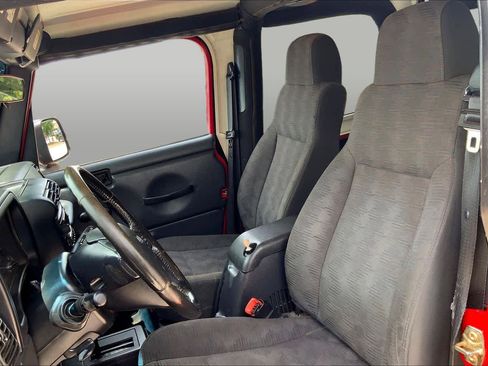 Used 2005 Jeep Wrangler X AWD/4WD image 7