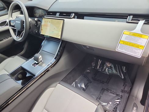 Used 2026 Land Rover Range Rover Velar S image 27