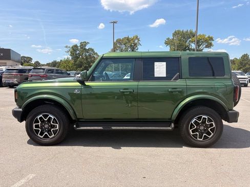 Used 2025 Ford Bronco Outer Banks AWD/4WD image 3