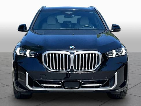 Used 2025 BMW X5 xDrive40i w/ Premium Package AWD/4WD image 3
