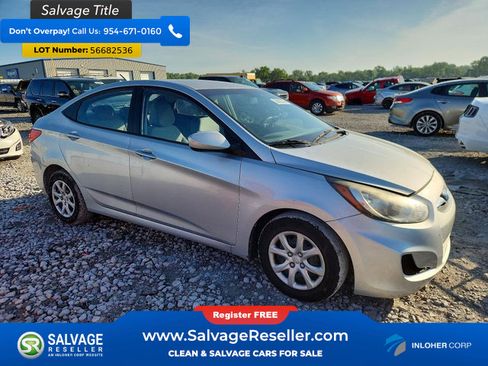 Used 2014 Hyundai Accent GLS FWD image 5