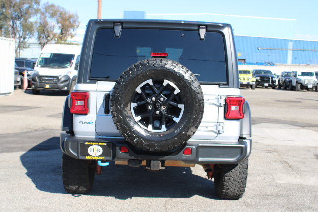 Used 2024 Jeep Wrangler Unlimited Rubicon 4xe AWD/4WD image 4