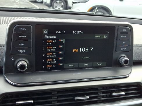 Used 2021 Kia Telluride S image 16