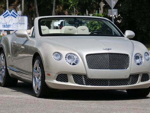 Used 2014 Bentley Continental GT image 10