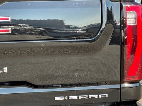 Used 2024 GMC Sierra 2500 Denali w/ Denali Reserve Package image 47