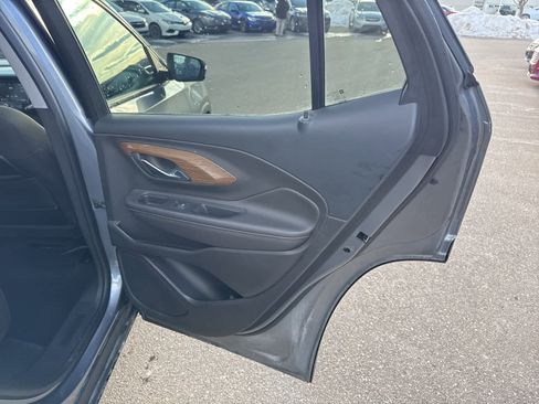 Used 2019 GMC Terrain SLE w/ Driver Convenience Package image 24