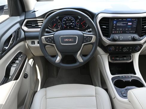 Used 2023 GMC Acadia Denali AWD/4WD image 10