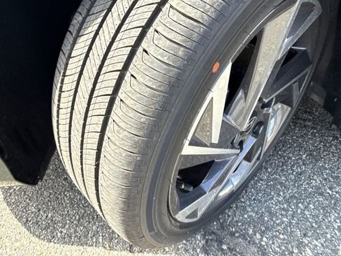 New 2026 Hyundai Elantra Limited w/ Cargo Package image 5