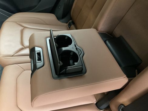 Used 2022 Audi Q8 Premium w/ Convenience Package image 42