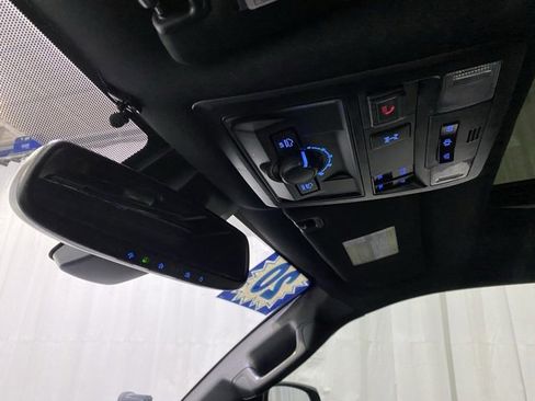 Used 2020 Toyota Tacoma TRD Off-Road image 21