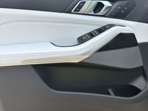 New 2026 BMW X5 M60i AWD/4WD image 13