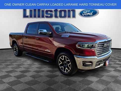 Used 2025 RAM 1500 Laramie AWD/4WD image 3