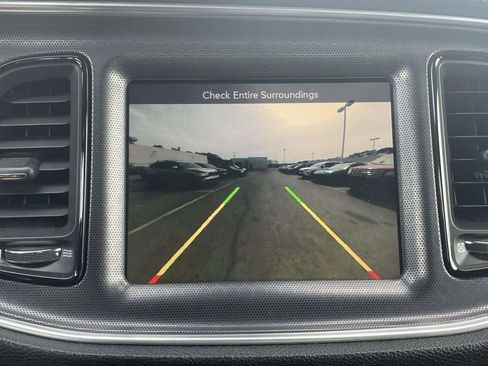 Used 2016 Dodge Challenger SRT image 30