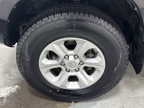 Certified 2019 Toyota 4Runner SR5 Premium image 10