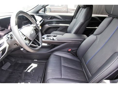 New 2026 Cadillac Lyriq Sport AWD/4WD image 6