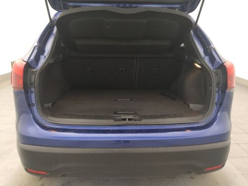 Used 2019 Nissan Rogue Sport S image 29