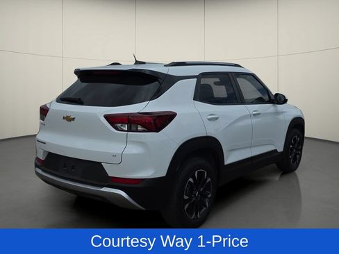 Used 2023 Chevrolet TrailBlazer LT FWD image 9