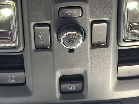 Used 2021 Cadillac Escalade ESV Sport Platinum w/ LPO, ONYX Package image 32