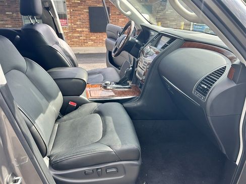 Used 2018 INFINITI QX80 4WD w/ Driver Assistance Package image 13