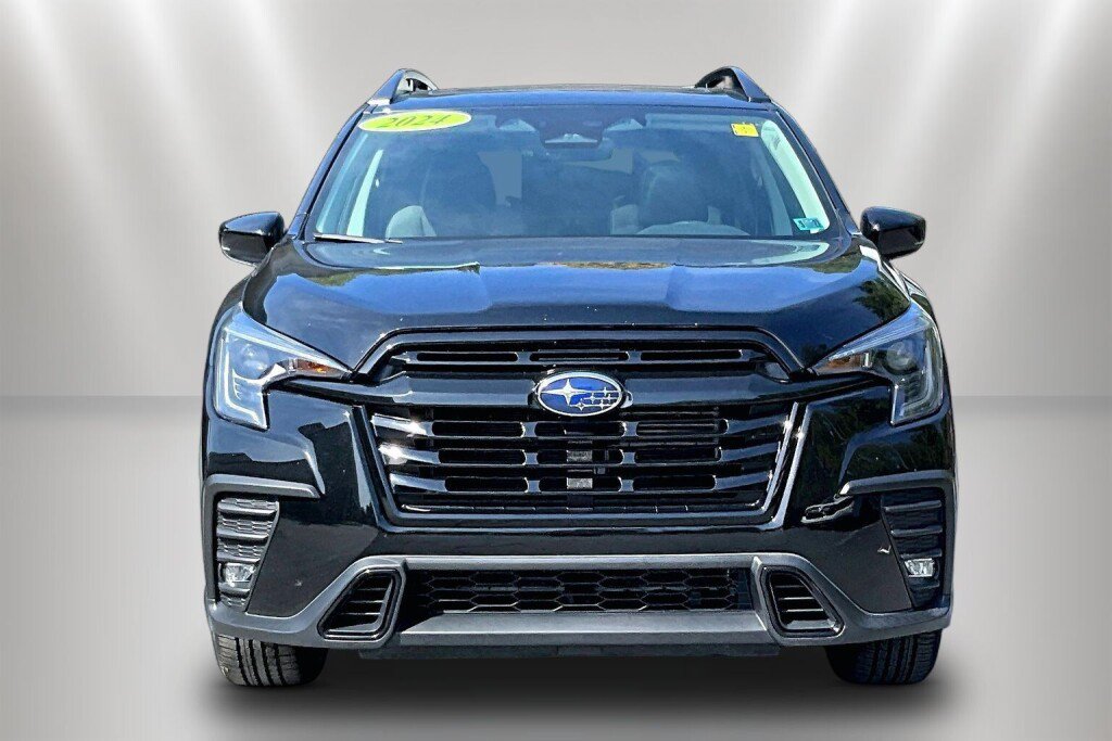 Used 2024 Subaru Ascent Onyx Edition AWD/4WD image 2