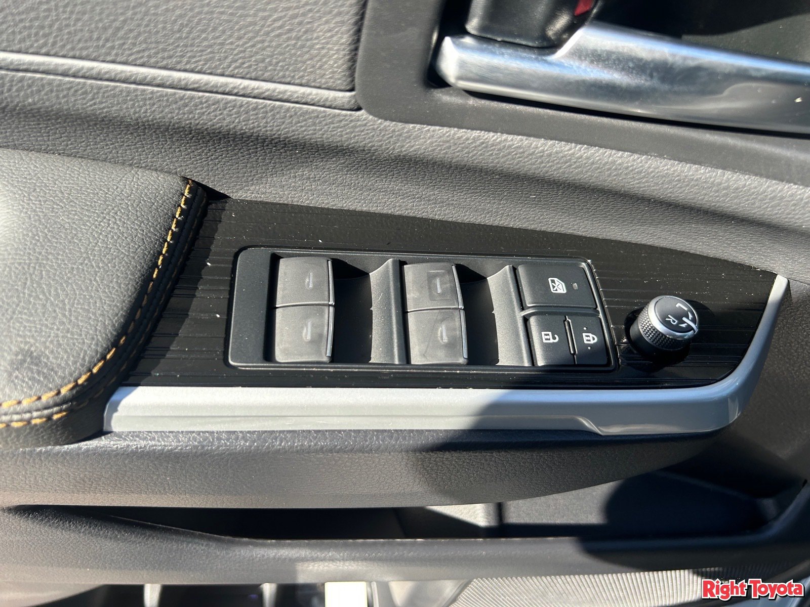 New 2026 Toyota Sienna XLE Woodland Edition AWD/4WD image 22