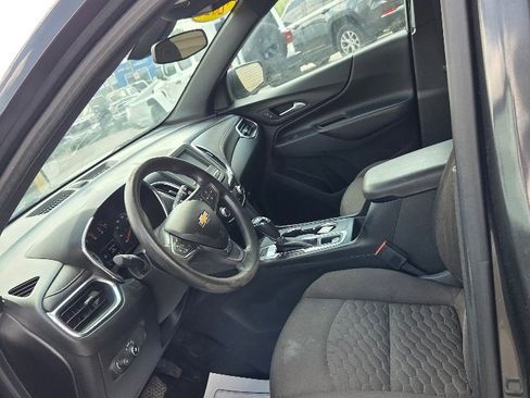 Used 2018 Chevrolet Equinox LT w/ LPO, Cargo Package image 9