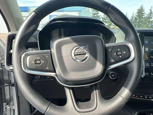 Used 2019 Volvo XC40 T5 Inscription AWD/4WD image 21