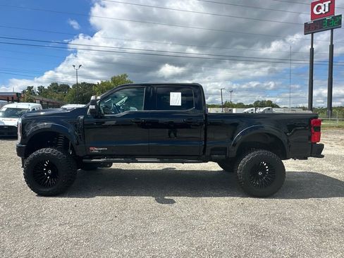 New 2025 Ford F250 XLT w/ Black Appearance Package image 6