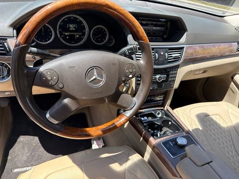 Used 2013 Mercedes-Benz E 350 Sedan image 9