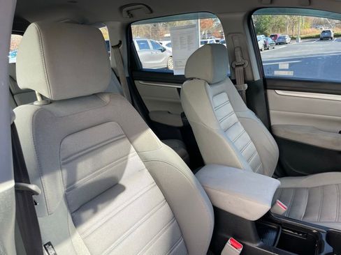 Used 2018 Honda CR-V LX image 29